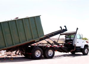 3 Reasons to Consider Using Hooklift Trucks for Hauling Waste